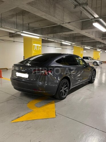Tesla Model 3 2023, 27,543 km - 0.0 l - Gəncə