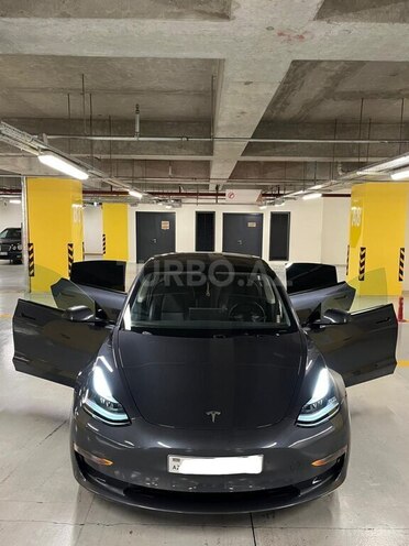 Tesla Model 3 2023, 27,543 km - 0.0 l - Gəncə