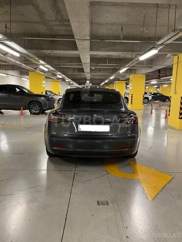 Tesla Model 3 2023, 27,543 km - 0.0 l - Gəncə