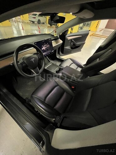 Tesla Model 3 2023, 27,543 km - 0.0 l - Gəncə