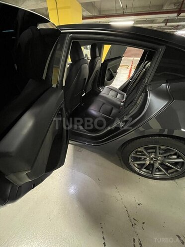 Tesla Model 3 2023, 27,543 km - 0.0 l - Gəncə