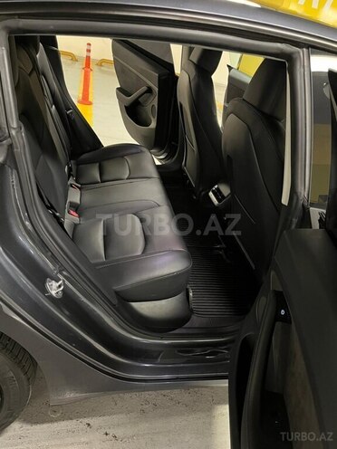 Tesla Model 3 2023, 27,543 km - 0.0 l - Gəncə