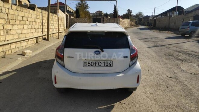 Toyota Aqua 2019, 185,000 km - 1.5 l - Bakı