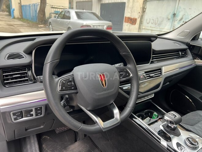 Hongqi HS5-9