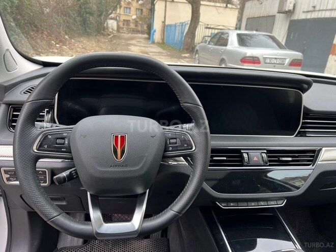 Hongqi HS5-14