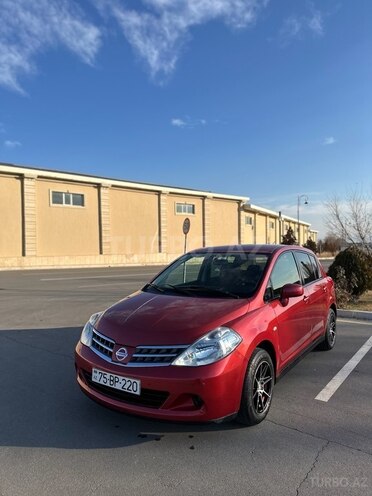 Nissan Tiida-2