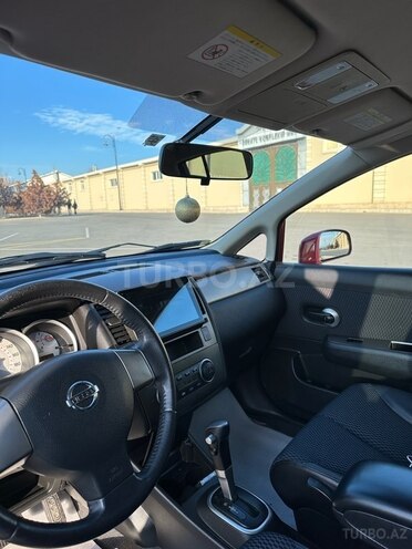 Nissan Tiida-9