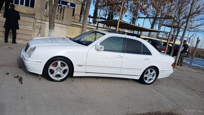 Mercedes E 320 2000, 303,467 km - 3.2 l - Ağcabədi