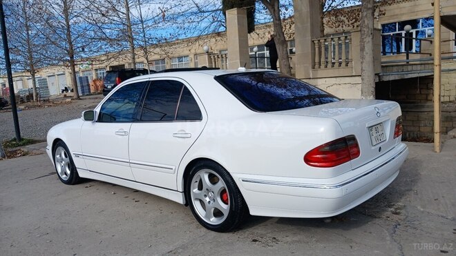 Mercedes E 320 2000, 303,467 km - 3.2 l - Ağcabədi