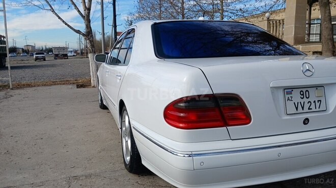 Mercedes E 320 2000, 303,467 km - 3.2 l - Ağcabədi