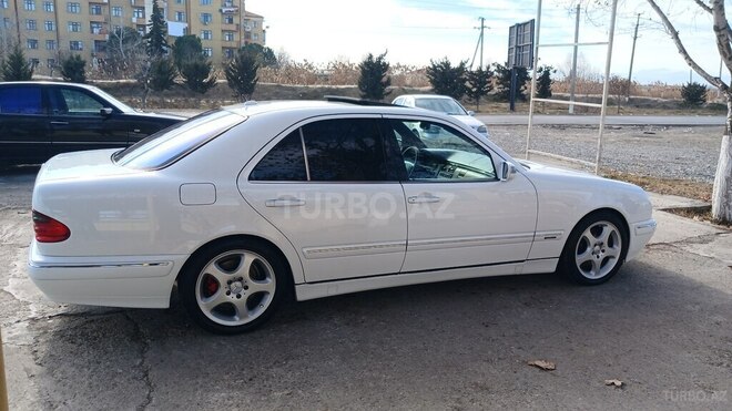 Mercedes E 320 2000, 303,467 km - 3.2 l - Ağcabədi