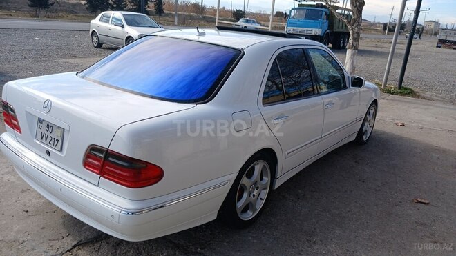 Mercedes E 320 2000, 303,467 km - 3.2 l - Ağcabədi