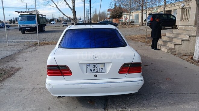 Mercedes E 320 2000, 303,467 km - 3.2 l - Ağcabədi