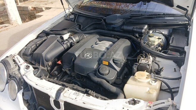 Mercedes E 320 2000, 303,467 km - 3.2 l - Ağcabədi
