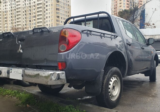 Mitsubishi L200 2007, 495,300 km - 2.5 l - Bakı