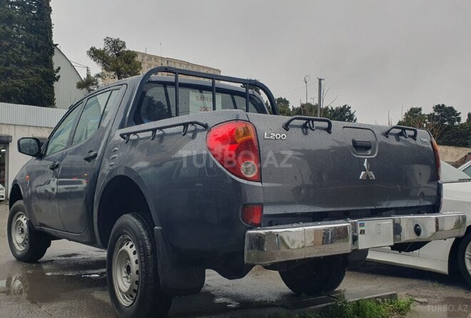 Mitsubishi L200 2007, 495,300 km - 2.5 l - Bakı