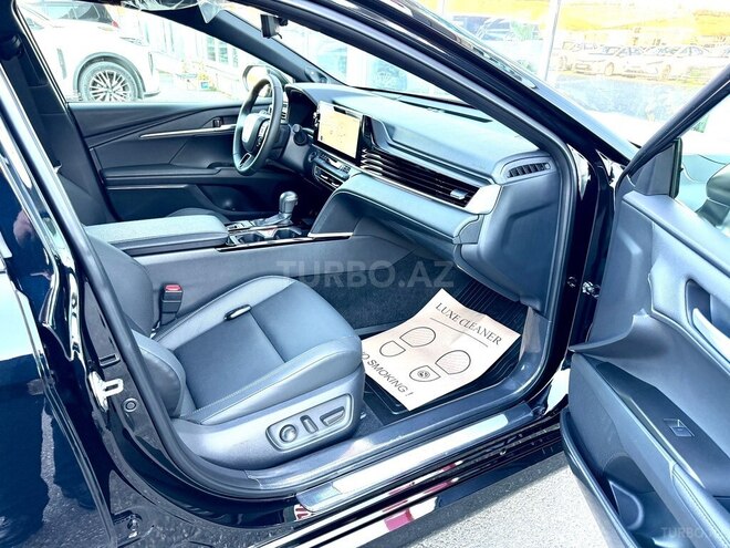 Toyota Camry-11