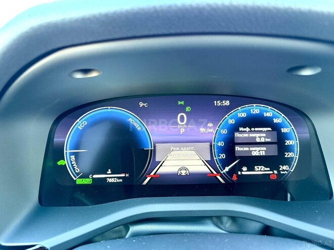 Toyota Camry-15