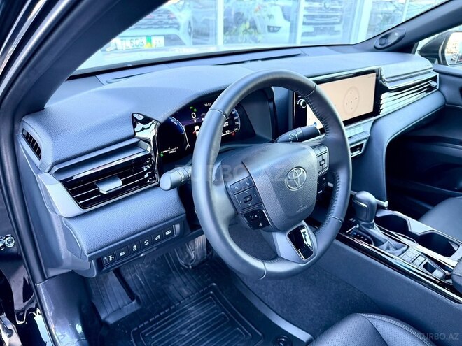 Toyota Camry-10