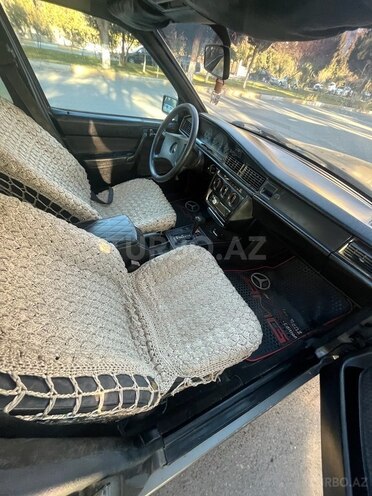 Mercedes 190 1990, 260,000 km - 2.0 l - Sumqayıt