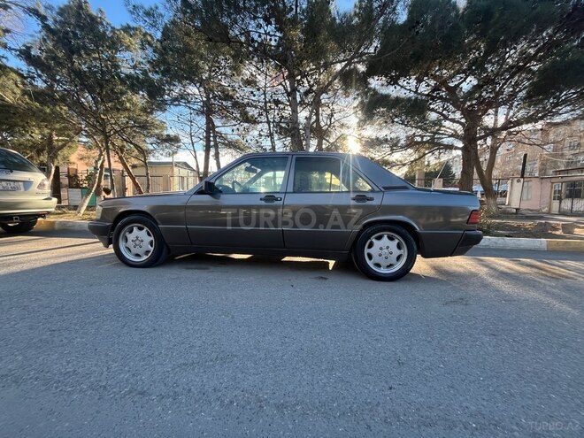 Mercedes 190 1990, 260,000 km - 2.0 l - Sumqayıt