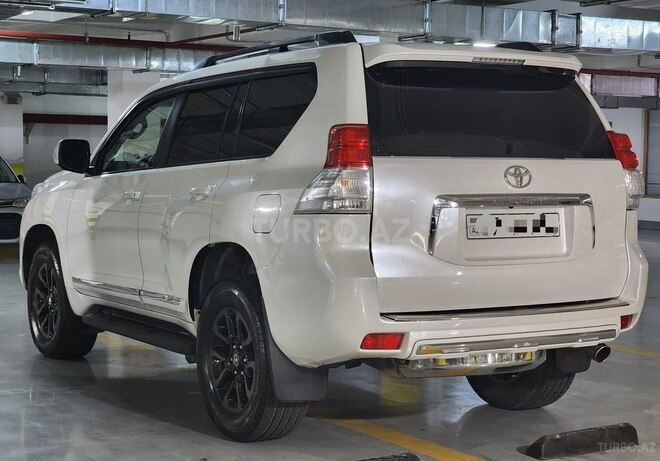 Toyota Land Cruiser Prado 2012, 275,000 km - 3.0 l - Bakı
