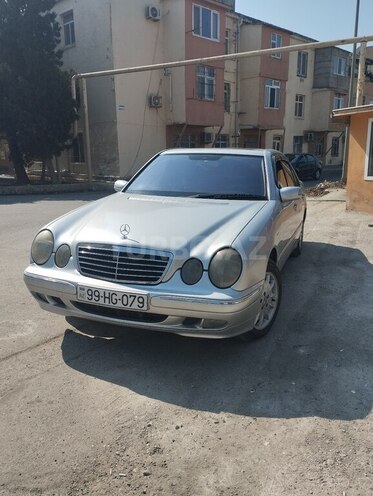 Mercedes E 270 2001, 445,212 km - 2.7 l - Masallı