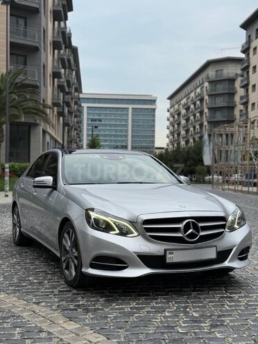Mercedes E 250 4MATIC 2014, 290,000 km - 2.1 л - Bakı