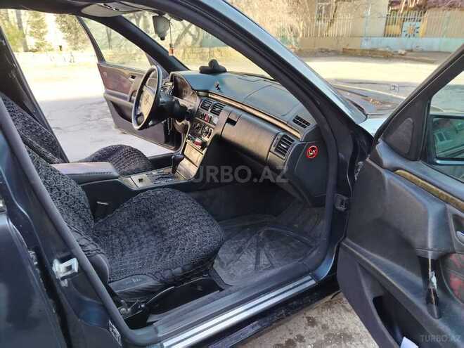 Mercedes E 230 1996, 380,000 km - 2.3 l - Sumqayıt