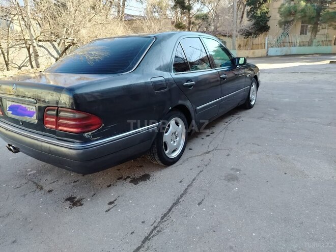 Mercedes E 230 1996, 380,000 km - 2.3 l - Sumqayıt