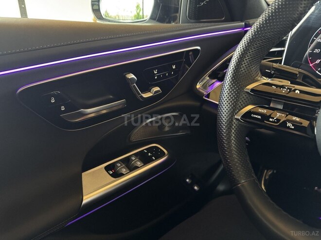 Mercedes E 300 e 4MATIC 2024, 16,000 km - 2.0 л - Bakı