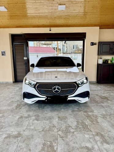 Mercedes E 300 e 4MATIC 2024, 16,000 km - 2.0 л - Bakı