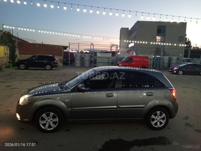 Kia Rio 2010, 214,000 km - 1.5 л - Bakı