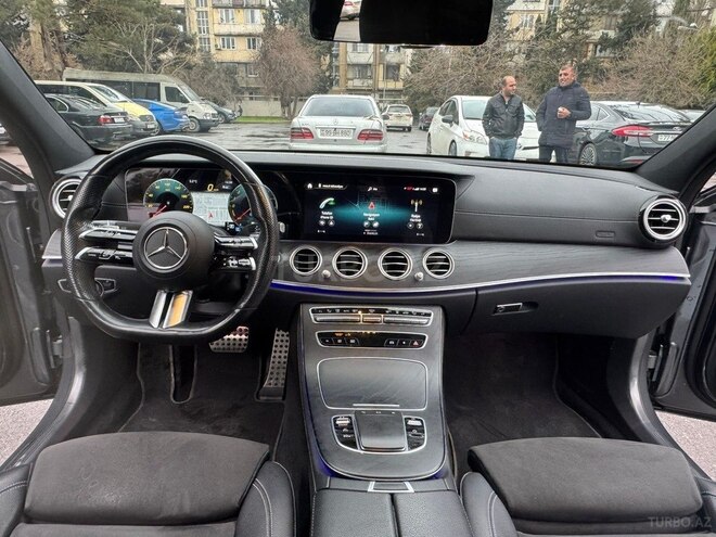 Mercedes E 300 e 4MATIC 2022, 44,000 km - 2.0 l - Bakı