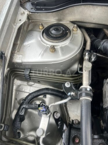 Toyota Corolla 2005, 253,000 km - 1.4 l - Bakı