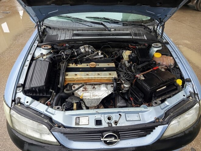 Opel Vectra 1998, 228,000 km - 1.8 l - Bakı
