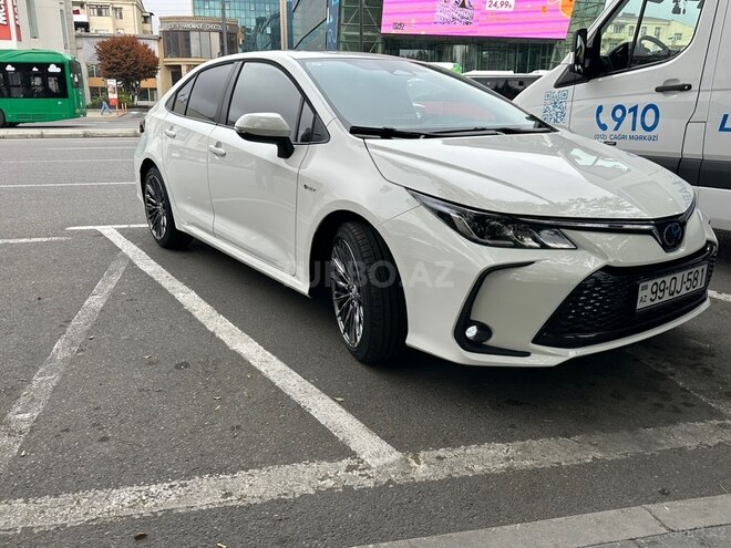 Toyota Corolla 2025, 8,500 km - 1.8 л - Bakı
