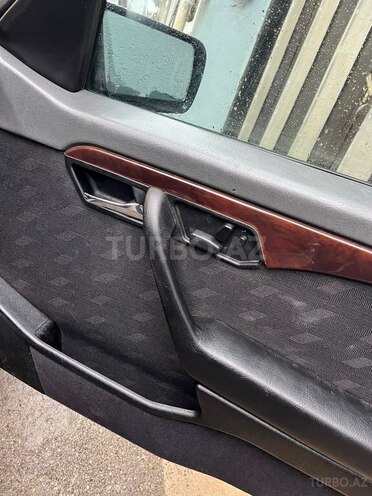 Mercedes C 200 1997, 567,000 km - 2.0 л - Xırdalan