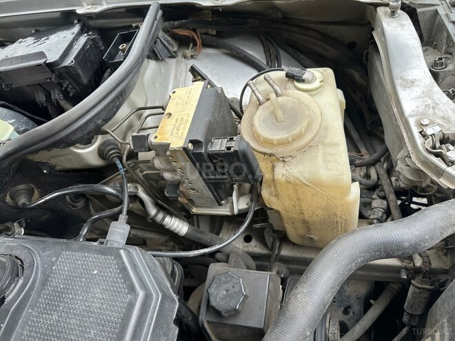 Mercedes E 200 1996, 434,000 km - 2.0 l - İsmayıllı