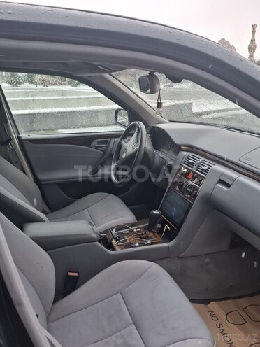 Mercedes E 270 1999, 481,365 km - 2.7 л - Xaçmaz