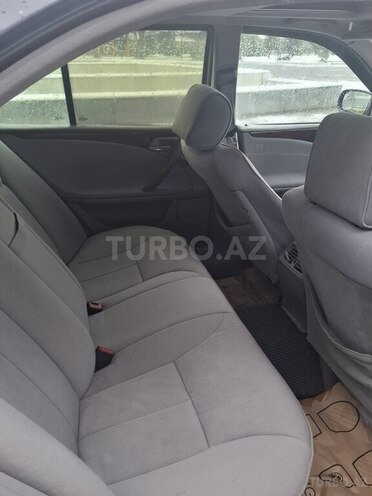 Mercedes E 270 1999, 481,365 km - 2.7 л - Xaçmaz
