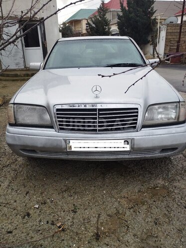 Mercedes C 180 1993, 235,478 km - 1.8 л - Bakı