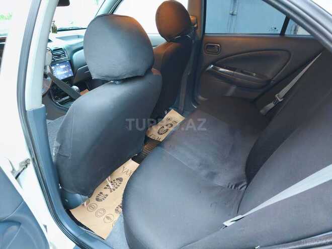 Nissan Sunny 2008, 194,216 km - 1.6 л - Bakı