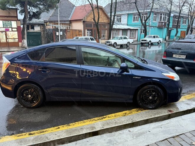 Toyota Prius 2012, 215,756 km - 1.8 l - Şəki