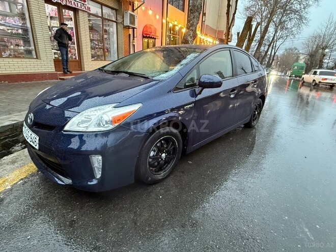 Toyota Prius 2012, 215,756 km - 1.8 l - Şəki