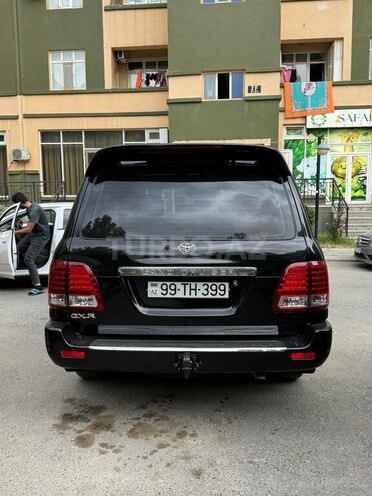 Toyota Land Cruiser-5