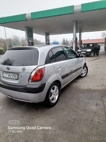 Kia Rio 2005, 227,945 km - 1.4 л - Saatlı