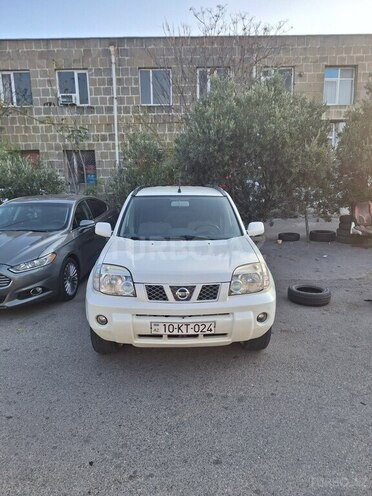 Nissan X-Trail 2011, 200,000 km - 2.5 l - Bakı