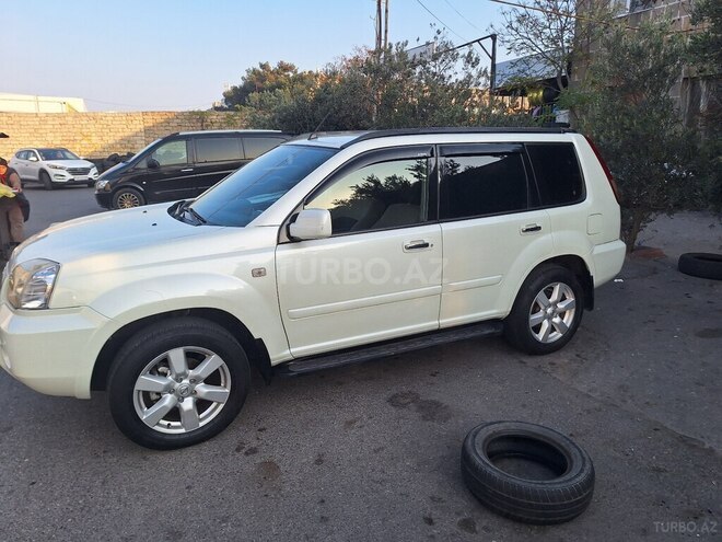 Nissan X-Trail 2011, 200,000 km - 2.5 l - Bakı