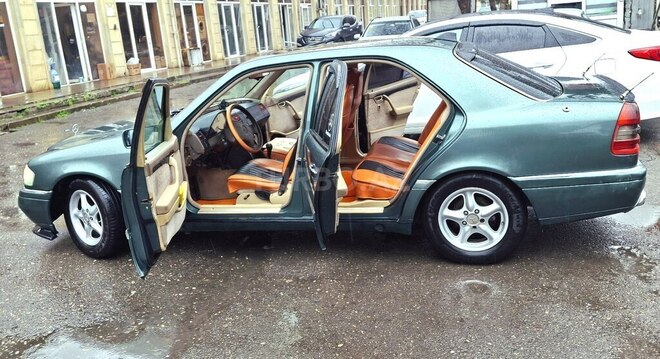Mercedes C 180 1994, 428,230 km - 1.8 l - Bərdə